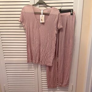 NWT Hanro Soft beige /pink  Women's Pajama Set size m 100% modal